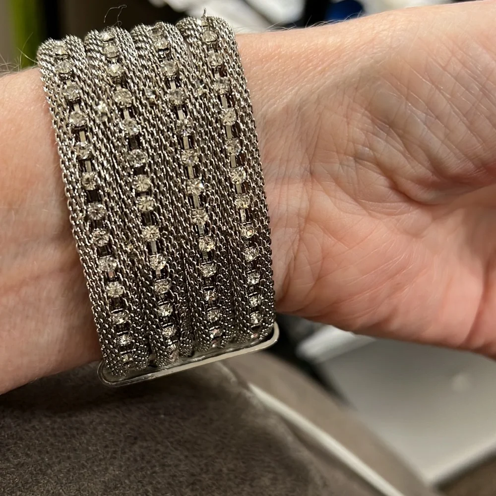 COPY - Mesh rhinestone bracelet - Picture 9 of 16